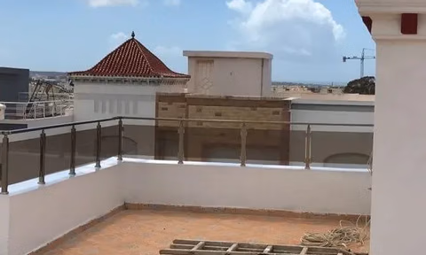 Villa dos Sonhos em Tânger - Ziatene: 4 quartos, 332 m²
