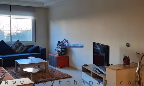 شقة للإيجار: 130م²، 3 غرف في قلب طنجة