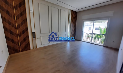 Vila Espaçosa à Venda em Tanger - Boubana: 4 Quartos