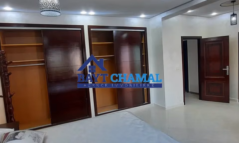 Villa à Venda em Tanger - Boubana: Espaço e Elegância