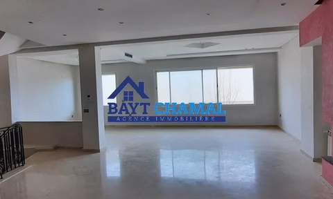 Vila de luxo à venda em Tanger - 4 quartos espaçosos