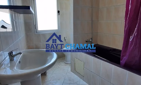 Apartamento de 2 quartos para alugar em Restinga Smir, 90 m²