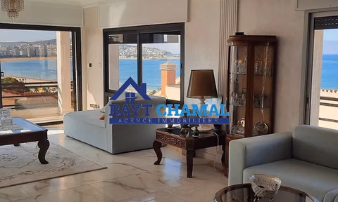 Villa à Malabata, Tanger : Luxe Spacieux et Élégant à Vendre