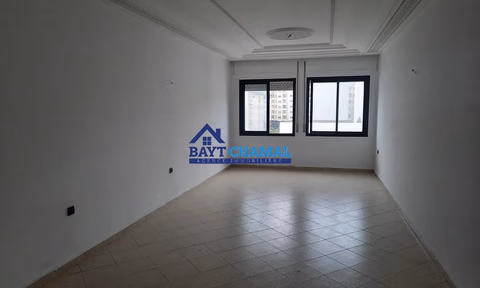 Appartement à Vendre à Tanger: 2 Chambres, 114m² de Charme