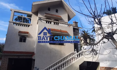 Villa de Lujo en Venta en Tánger - 9 Habitaciones, 600m²