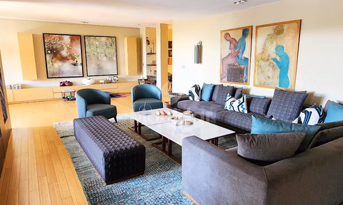 Apartment for sale - 4 bedrooms, 374 m², 4th floor