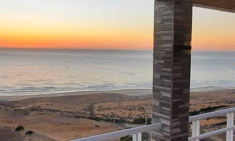 Βίλα προς ενοικίαση με βεράντα