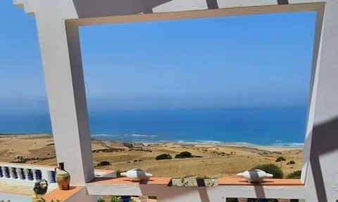 Βίλα προς ενοικίαση με βεράντα