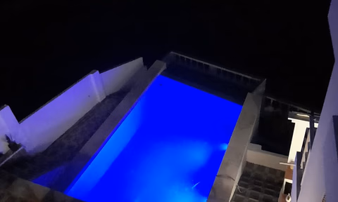 Βίλα προς ενοικίαση με βεράντα