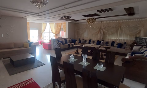 شقة جديدة للبيع مع تراس