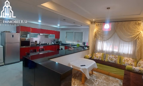 شقة جديدة للبيع مع تراس