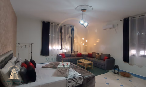 Villa in affitto con piscina e due piani