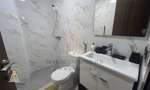 Appartamento in affitto con balcone al secondo piano