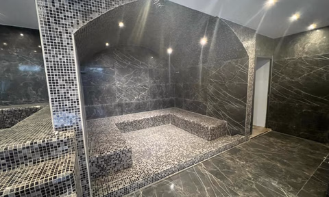 فيلا للبيع مع مسبح