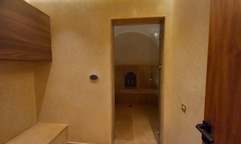 فيلا للبيع مع مسبح