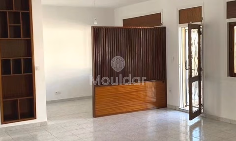 Appartement à louer - 130m², 2 chambres, 4ème étage