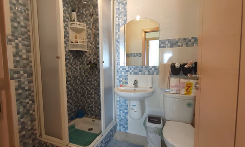 شقة للبيع مع تراس