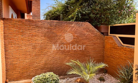 فيلا للإيجار مع مسبح