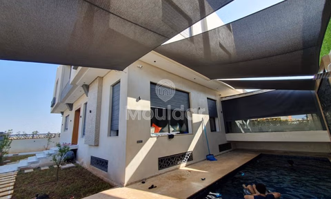 Villa for sale with swimming pool