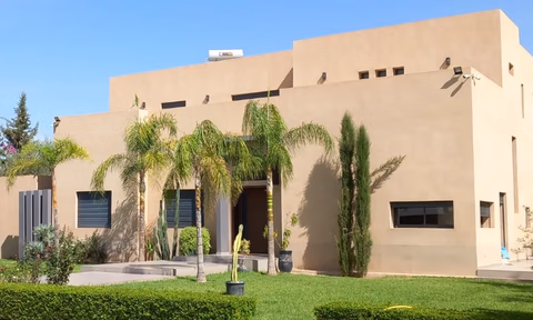 Vila à venda com piscina