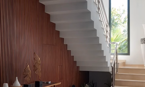 Vila à venda com piscina