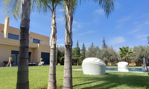 Vila à venda com piscina