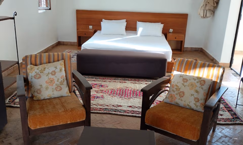 Vila à venda com piscina