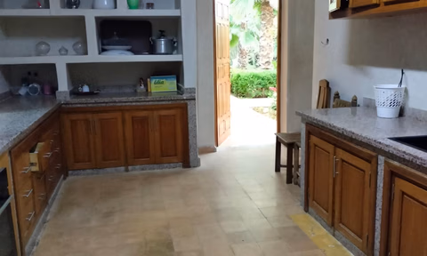 Vila à venda com piscina