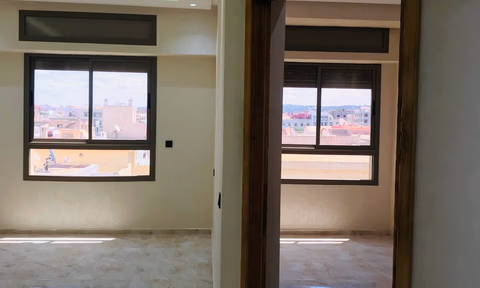 Apartamento de 3 habitaciones con balcón en venta