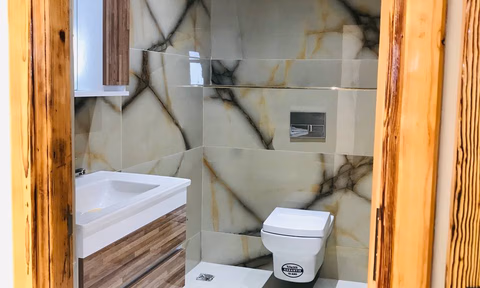 Apartamento de 3 habitaciones con balcón en venta