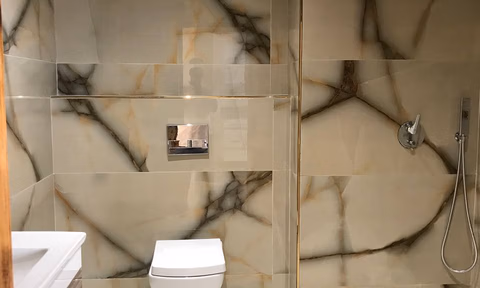 Apartamento de 3 habitaciones con balcón en venta