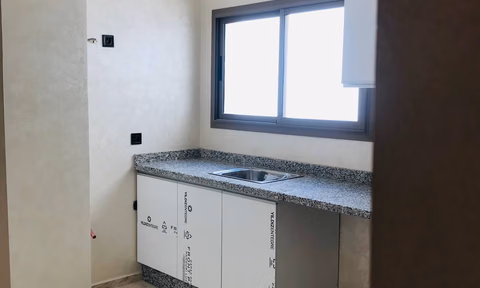 Apartamento de 3 habitaciones con balcón en venta
