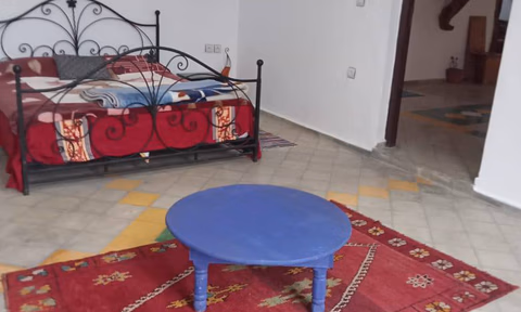 فيلا للبيع مع مسبح