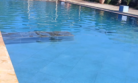 فيلا للبيع مع مسبح، 4 غرف نوم