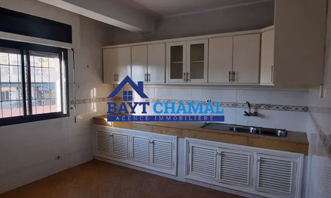 Apartament spațios de vânzare în inima Tangerului – 145 m²