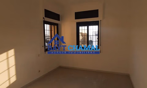 Apartament spațios de vânzare în inima Tangerului – 145 m²