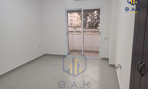 Appartement te huur met balkon op de eerste verdieping