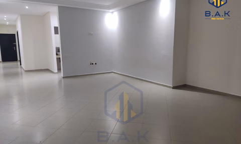 Appartement te huur met balkon op de eerste verdieping