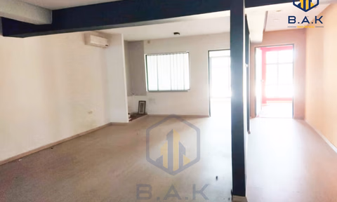 Biuro do wynajęcia z tarasem na pierwszym piętrze