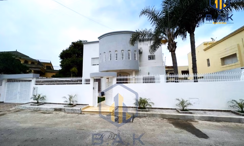 Villa à vendre avec terrasse