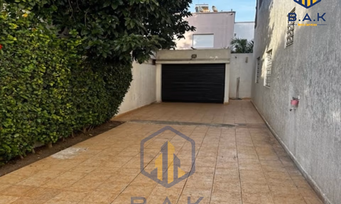 Villa for sale with terrace