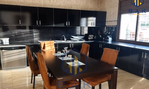 Villa for sale with terrace