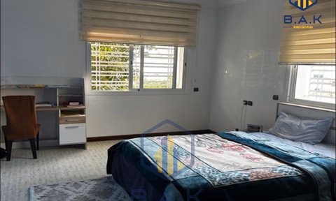 Villa for sale with terrace