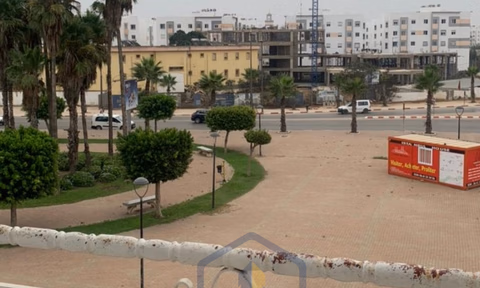 Maison à vendre avec terrasse et deux étages