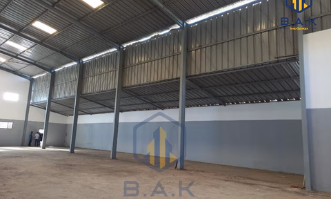 Local Industriel à vendre avec parking