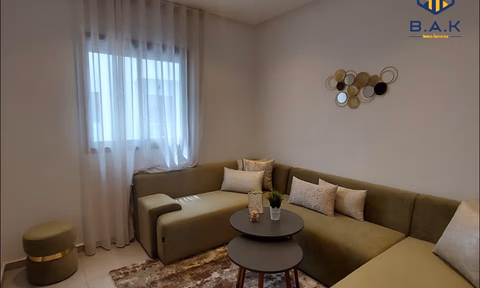 Appartement te huur met balkon op de eerste verdieping