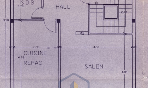 Maison à vendre avec terrasse et deux étages