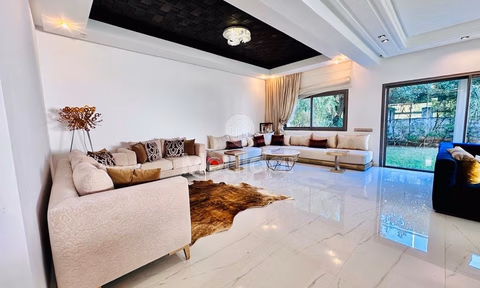 Villa for buy with swimming pool