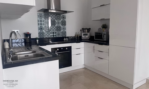 Apartament de închiriat cu piscină