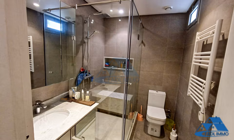 Wohnung mit Terrasse zu verkaufen